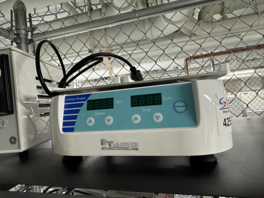 Image of BT Lab Systems Orbital Microplate Shaker